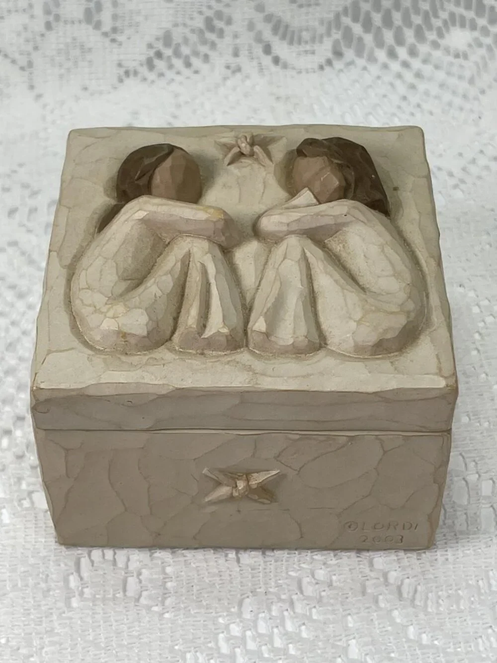 VTG 2003 Resin DEMDACO Willow Tree Susan LORDI Friendship Sculpted Keepsake Box